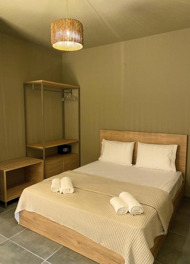 Mareleon Camping Ofrinion Ngoại thất bức ảnh