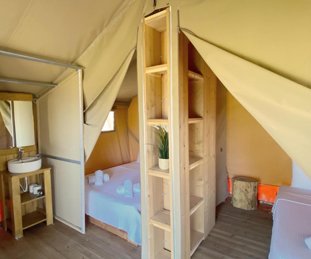Mareleon Camping Ofrinion Ngoại thất bức ảnh